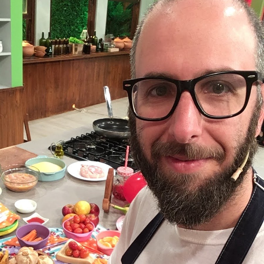 Maximiliano Kupferman, Papá Cocina, en la cocina de Taller Garbanzo